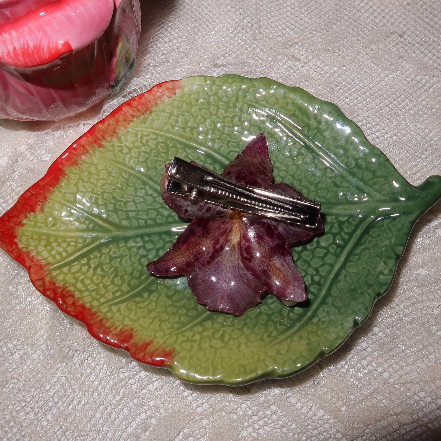 Iris Hair Clip